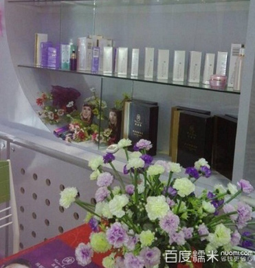 美白排毒套餐推荐 高端面部美容师为您焕活肌肤